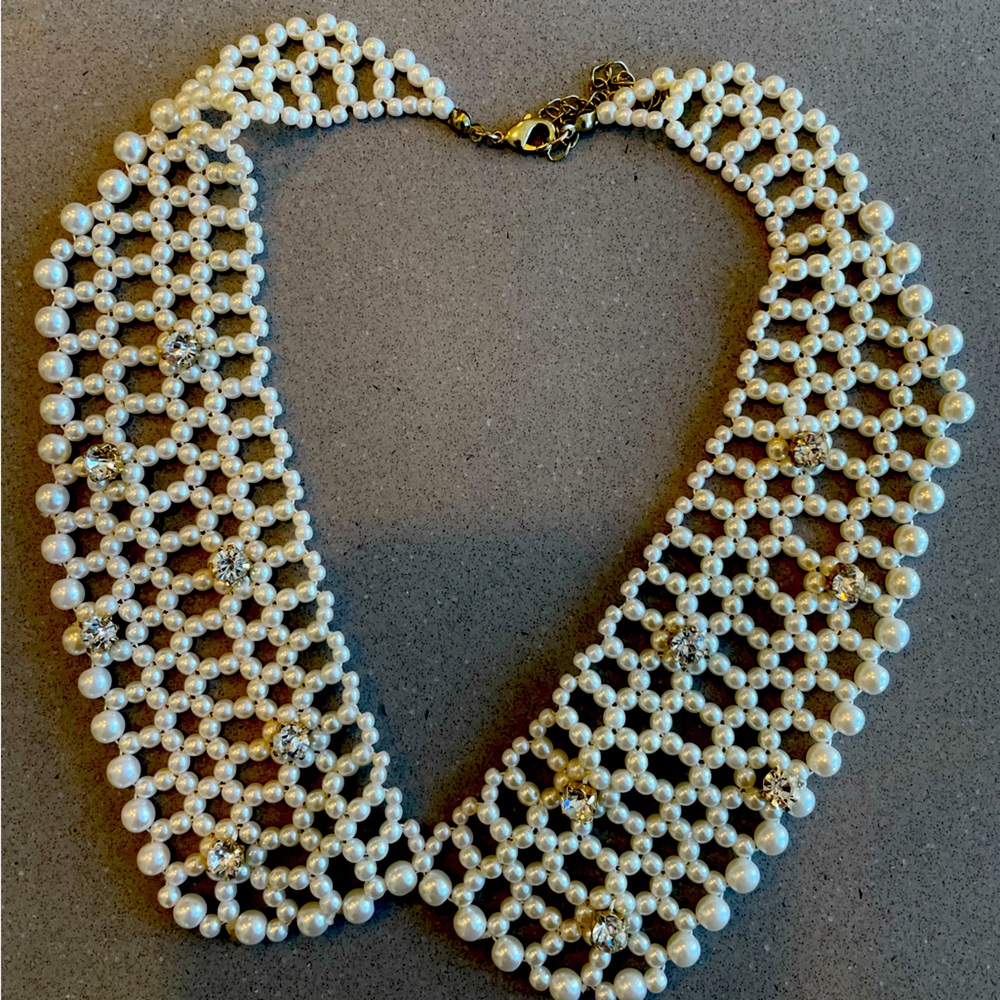 H&M collar necklace pearl and “diamond”